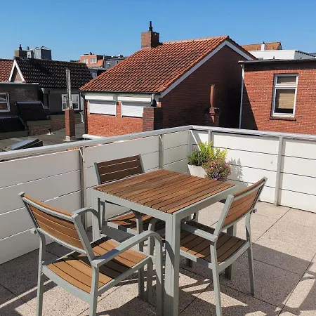 Apartment Kleines Logierhaus 04